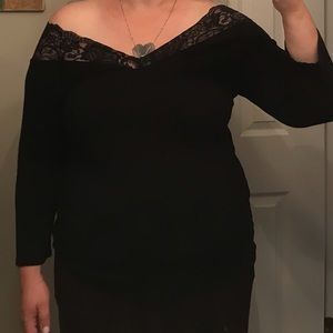 Like new Torrid black off shoulder lace top